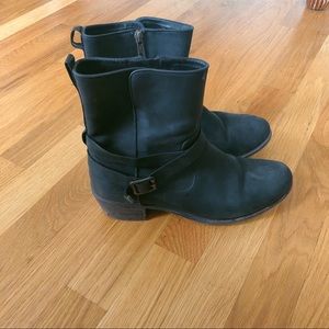 UGG leather fur lined boot